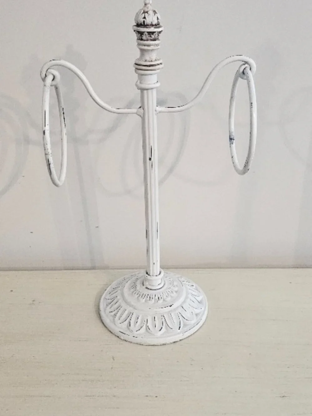 Hand Towel Holder Rack Ring Shabby Chic Distressed Weathered Cottage Bath
